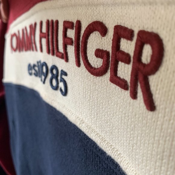 🇲🇨 Tommy Hilfiger Quarter Zip Sweater - Picture 2 of 5